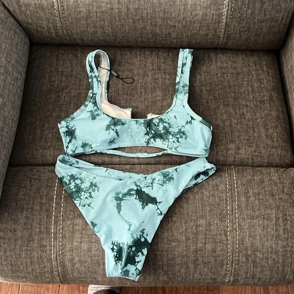 Zaful bikini NEW never worn - Picture 2 of 5